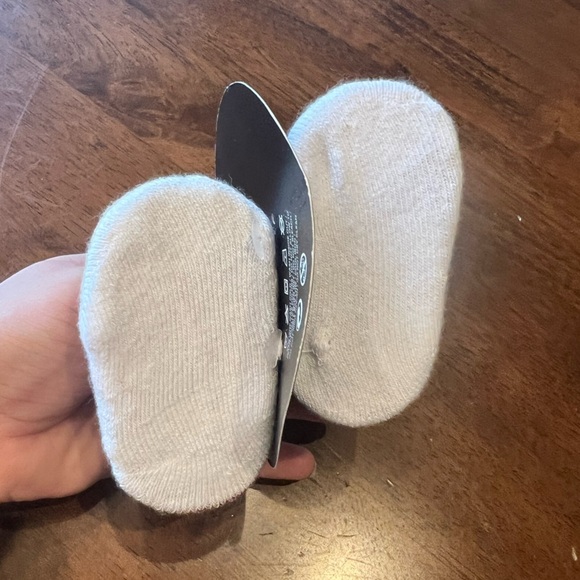 NEW Converse Baby Booties – Newborn Size (1 Pair) - Picture 3 of 5
